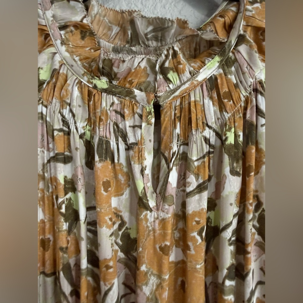 Grade and gather medium high neck Floral Yellow and White Dress - Picture 4 of 9